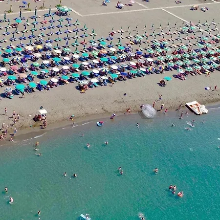 Elsaidi 3* Velipojë